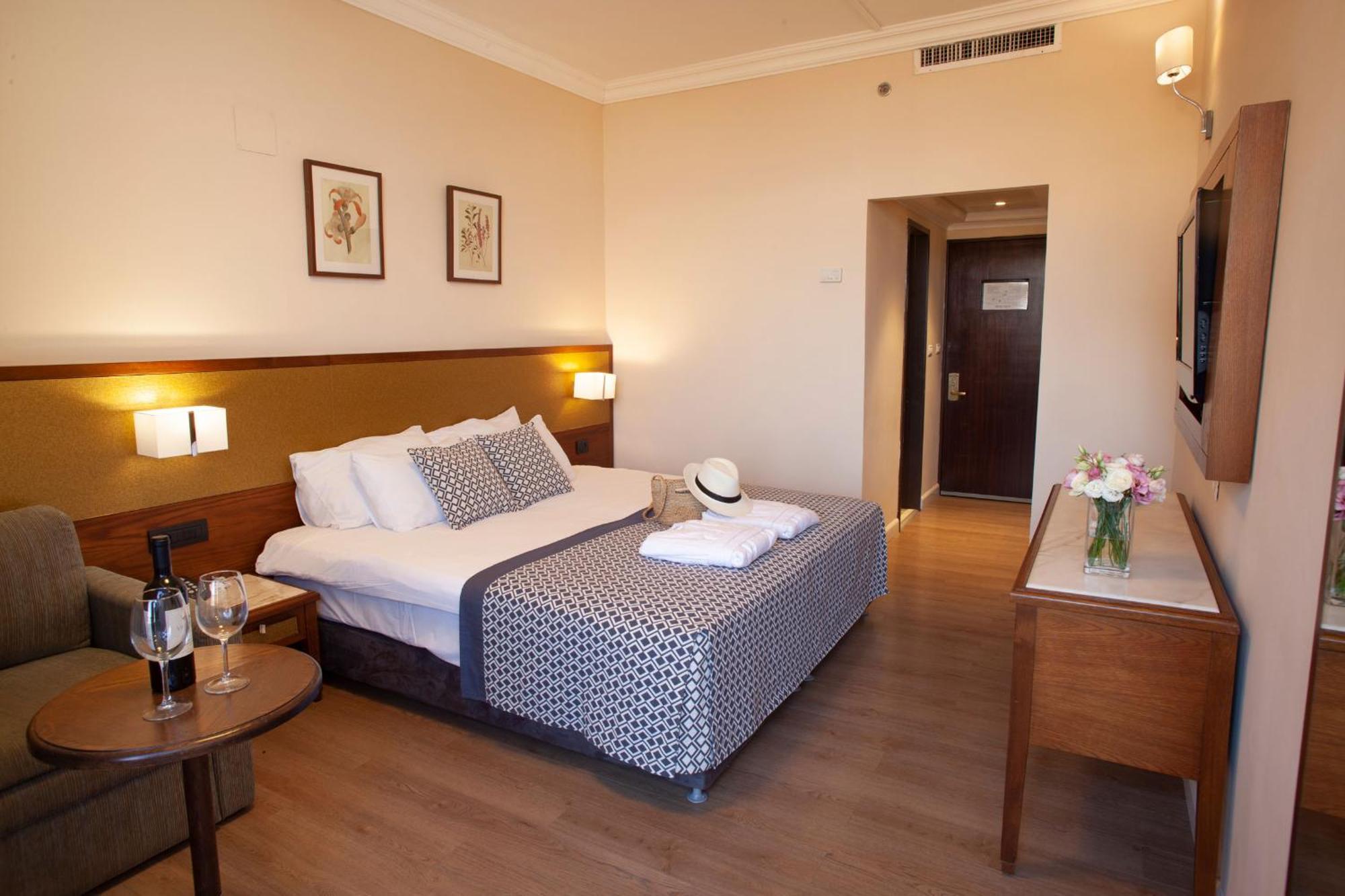 Caesar Premier Tiberias Hotel Екстериор снимка