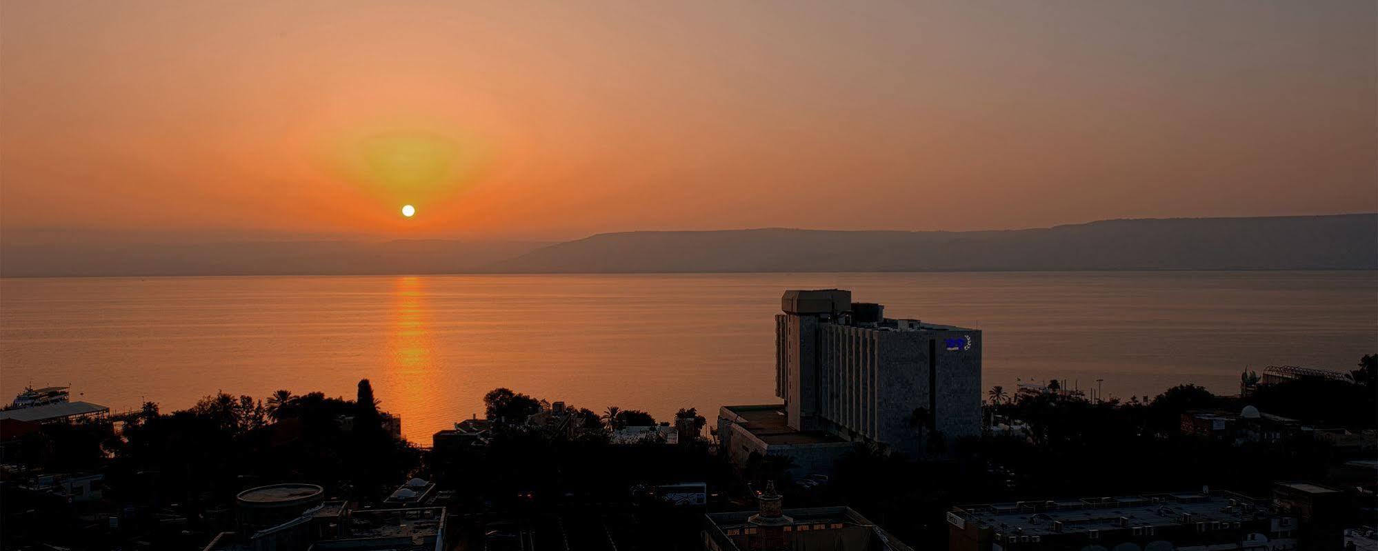 Caesar Premier Tiberias Hotel Екстериор снимка